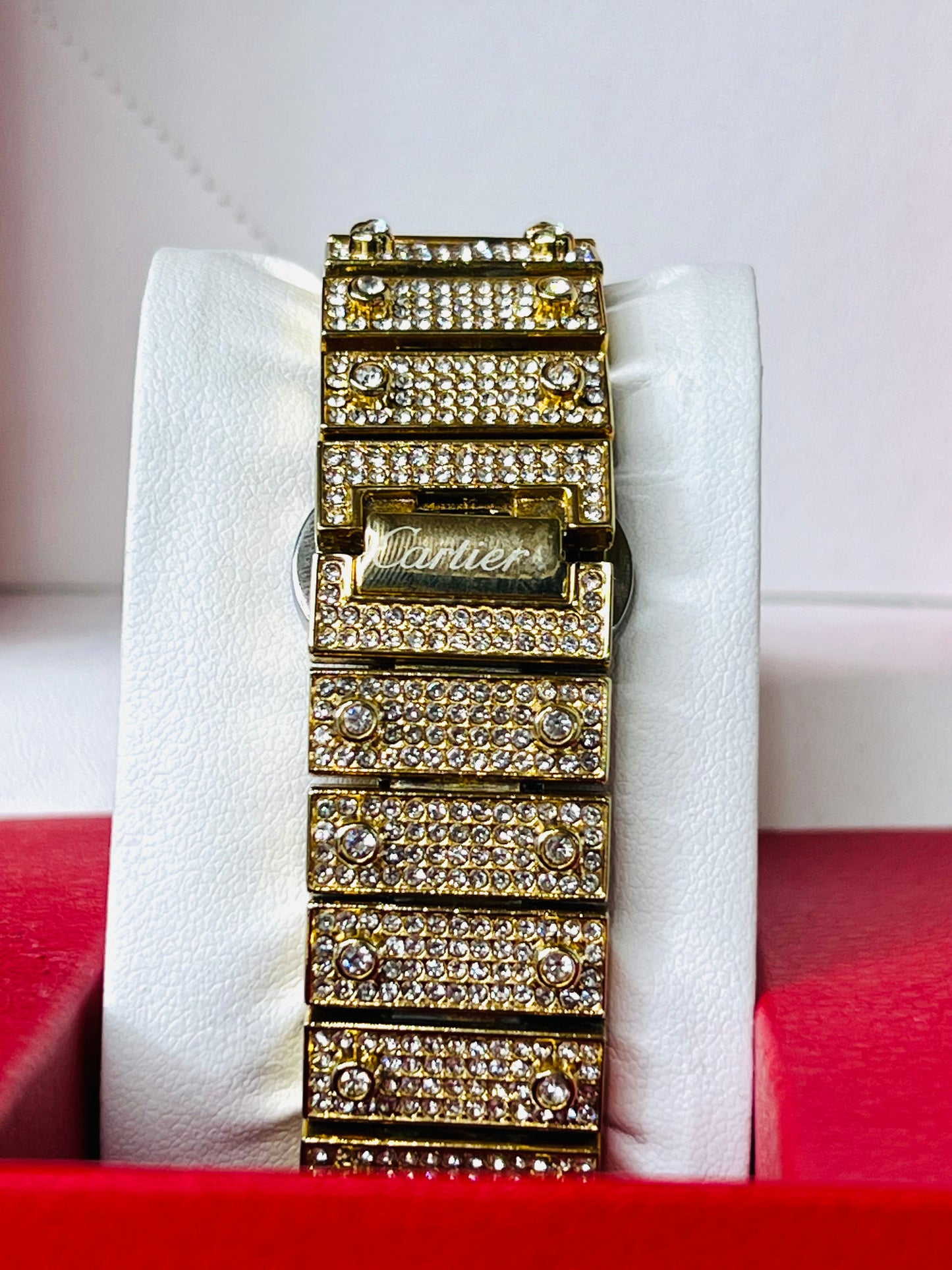 RELOJ CUBANO CARTIER ENDIAMANTADO.