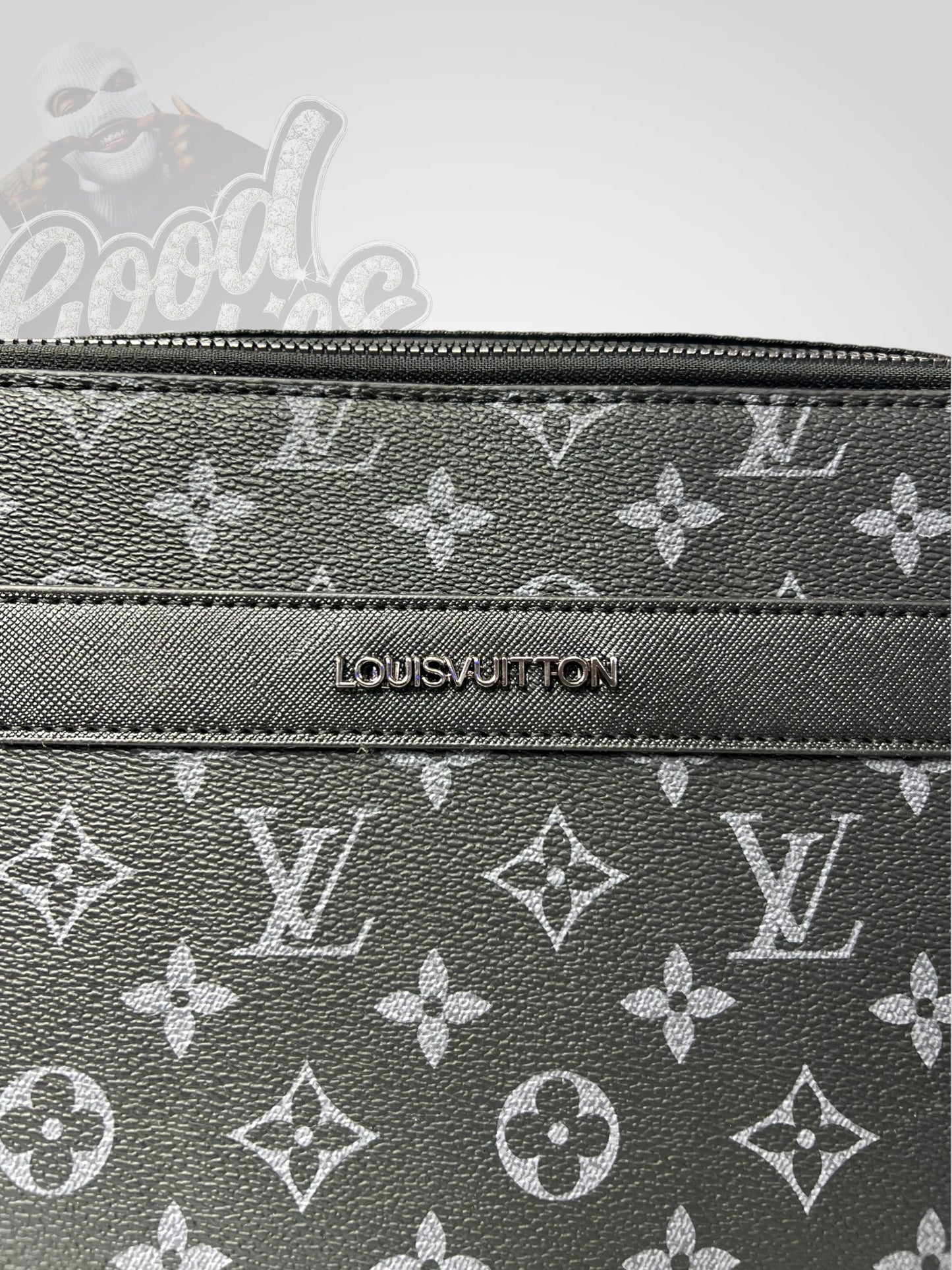 CARRIEL LOUIS VUITTON EXCLUSIVE.