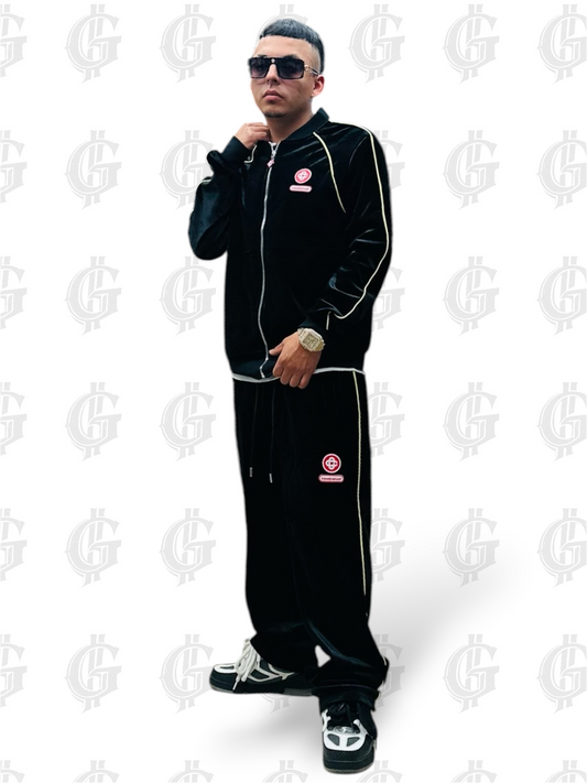 CONJUNTO CASA BLANCA EN TERCIOPELO- EDICIÓN EXCLUSIVA.