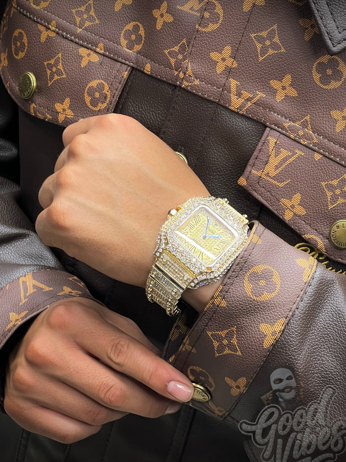 CHAQUETA LOUIS VUITTON EN CUERO EDICIÓN STAR.