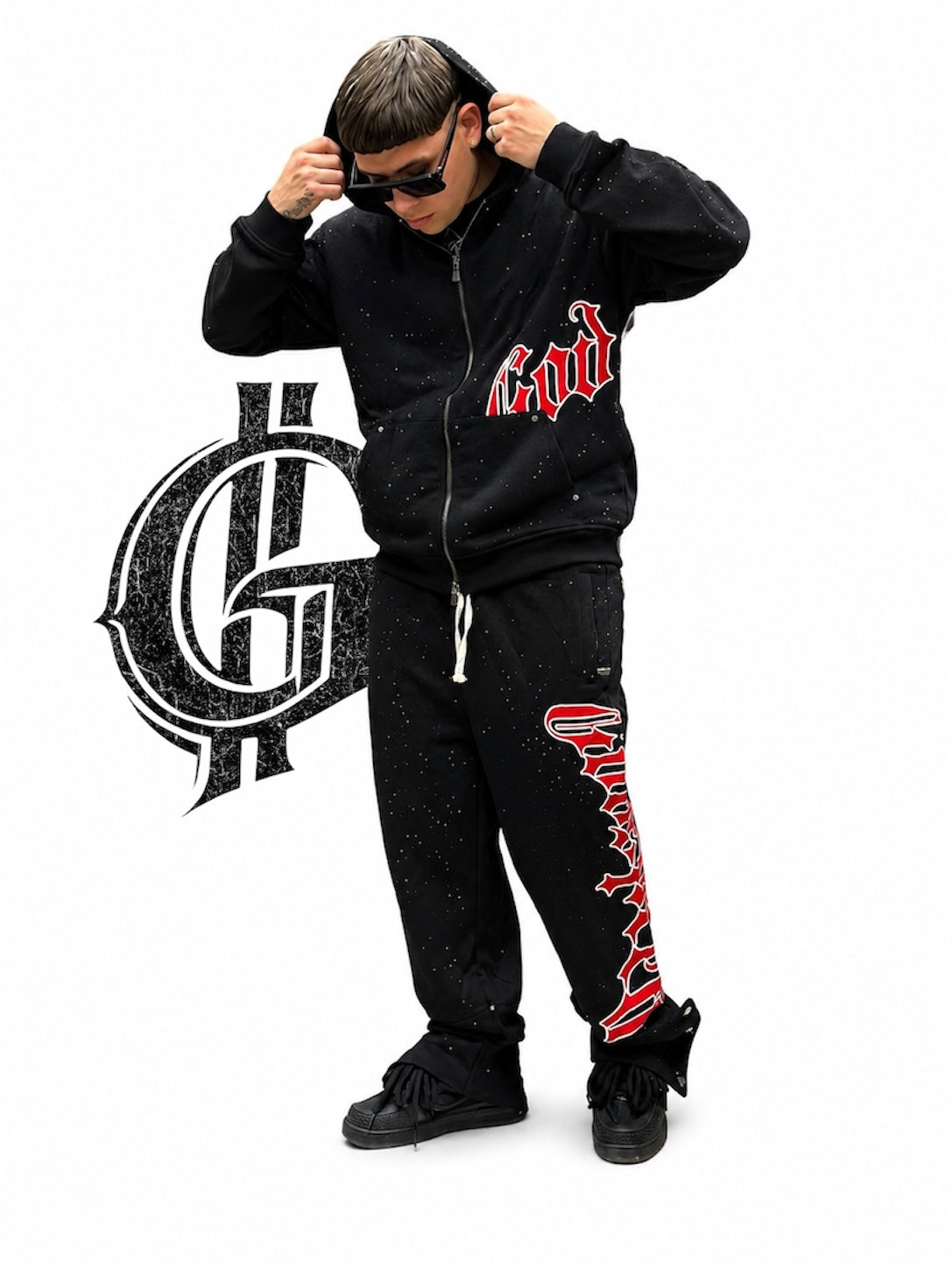 CONJUNTO GODSPEED EN PIEDRERIA.