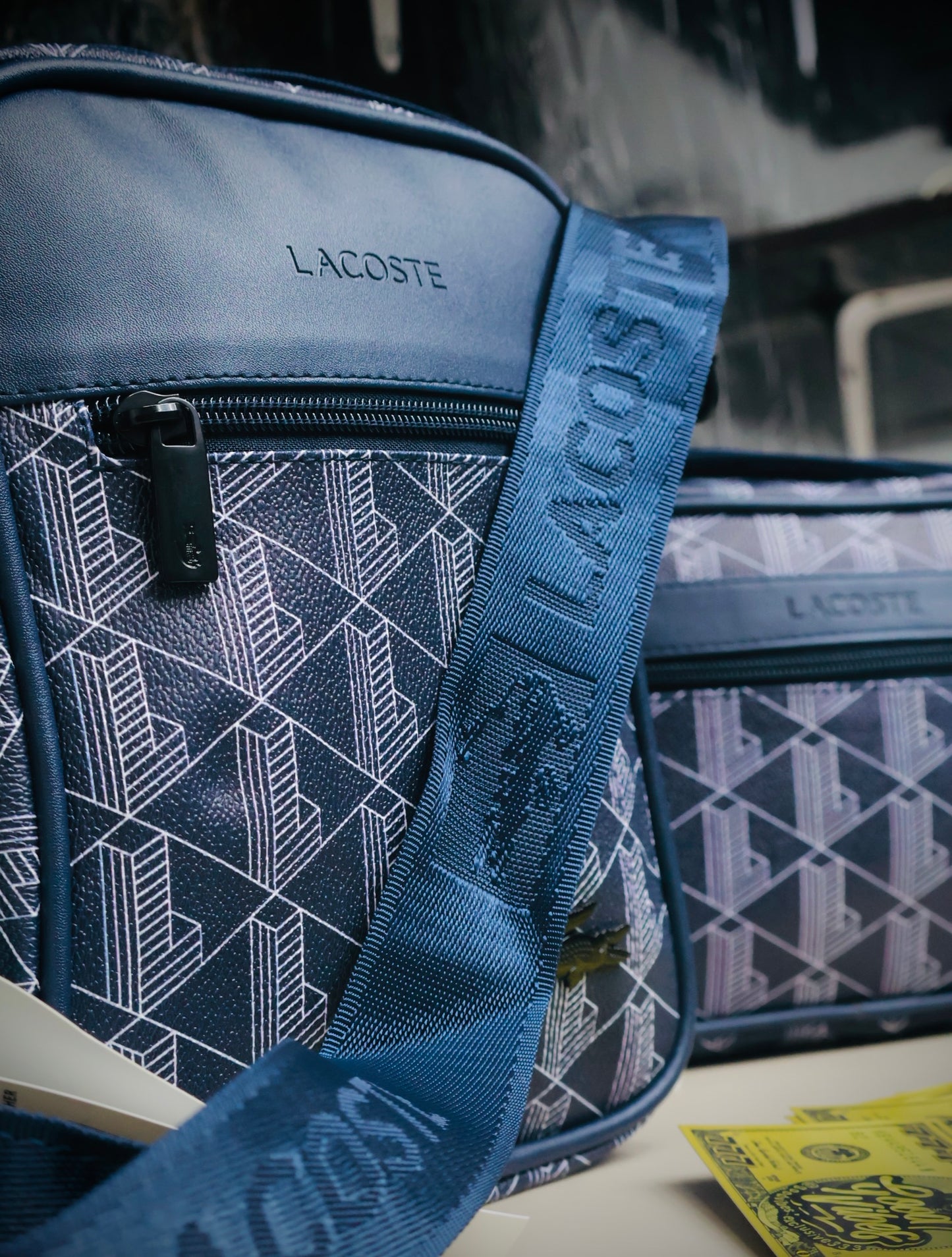 CARRIEL LACOSTE EXCLUSIVE.