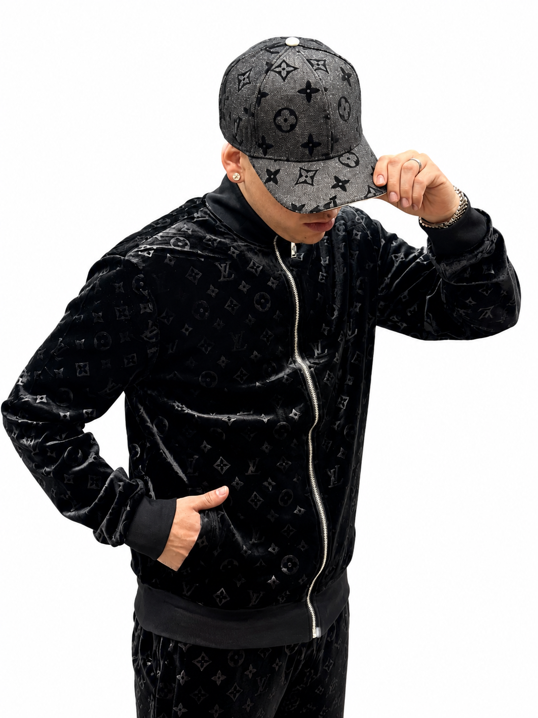 CONJUNTO LOUIS VUITTON EN TERCIOPELO - EDICIÓN EXCLUSIVA.