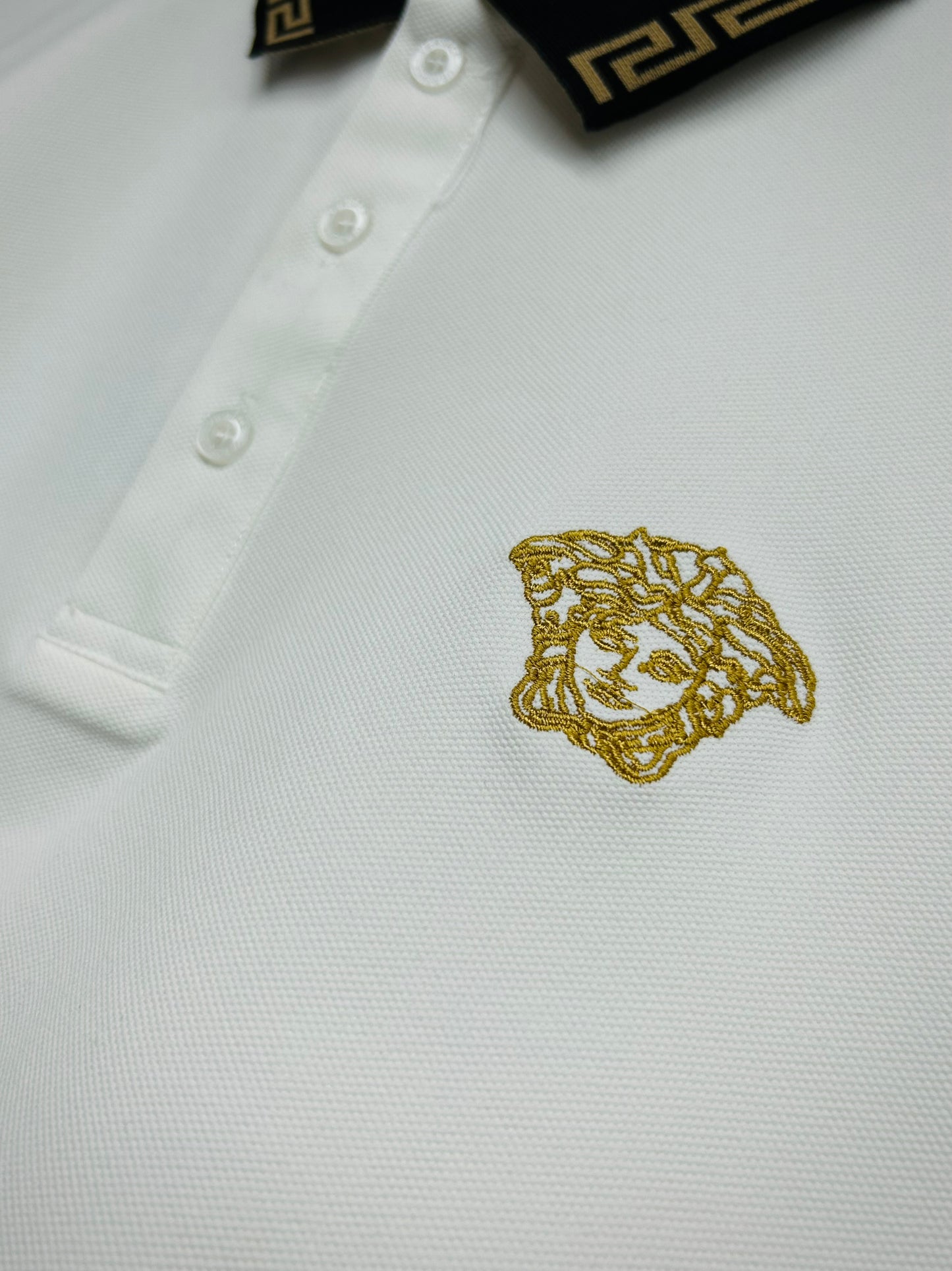 CAMISETA PREMIUM VERSACE.