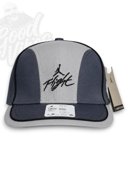 GORRA JORDAN FLY SNAPBACK.