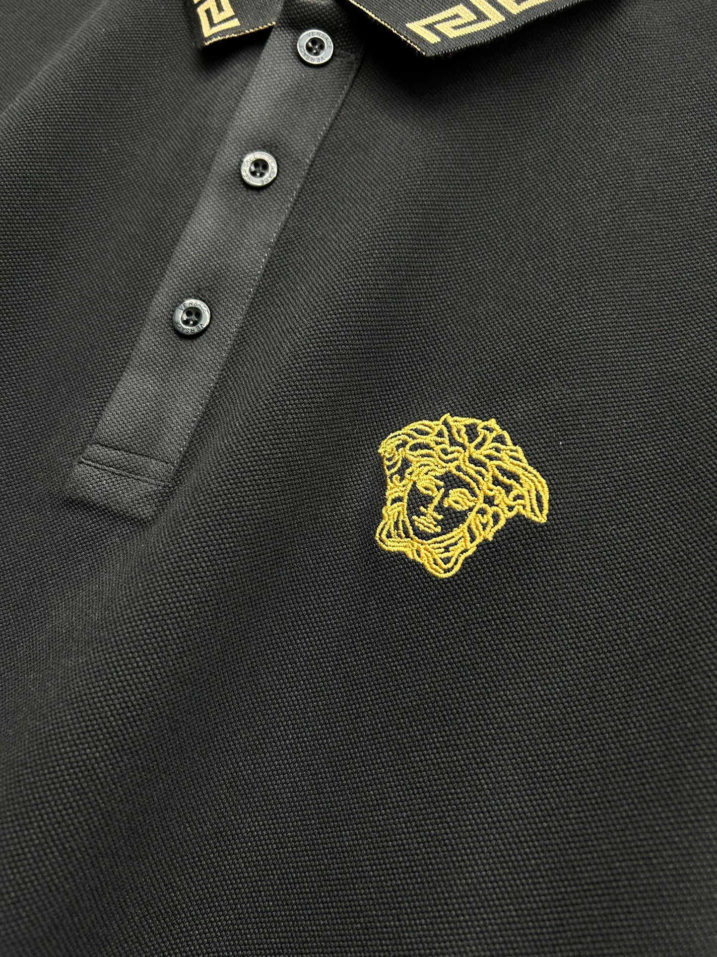 CAMISETA PREMIUM VERSACE.