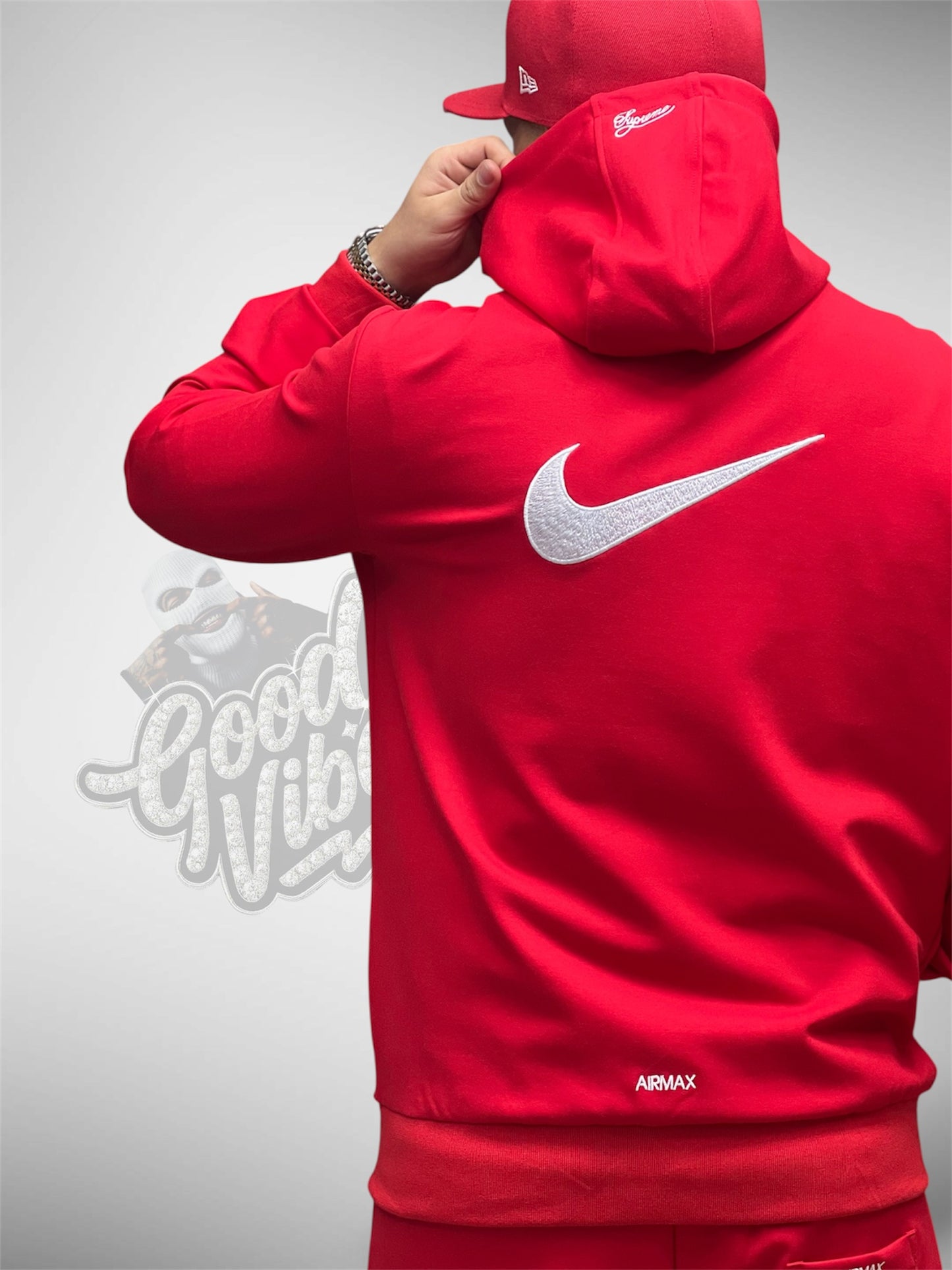 CONJUNTO NIKE AIR MAX X SUPREME.