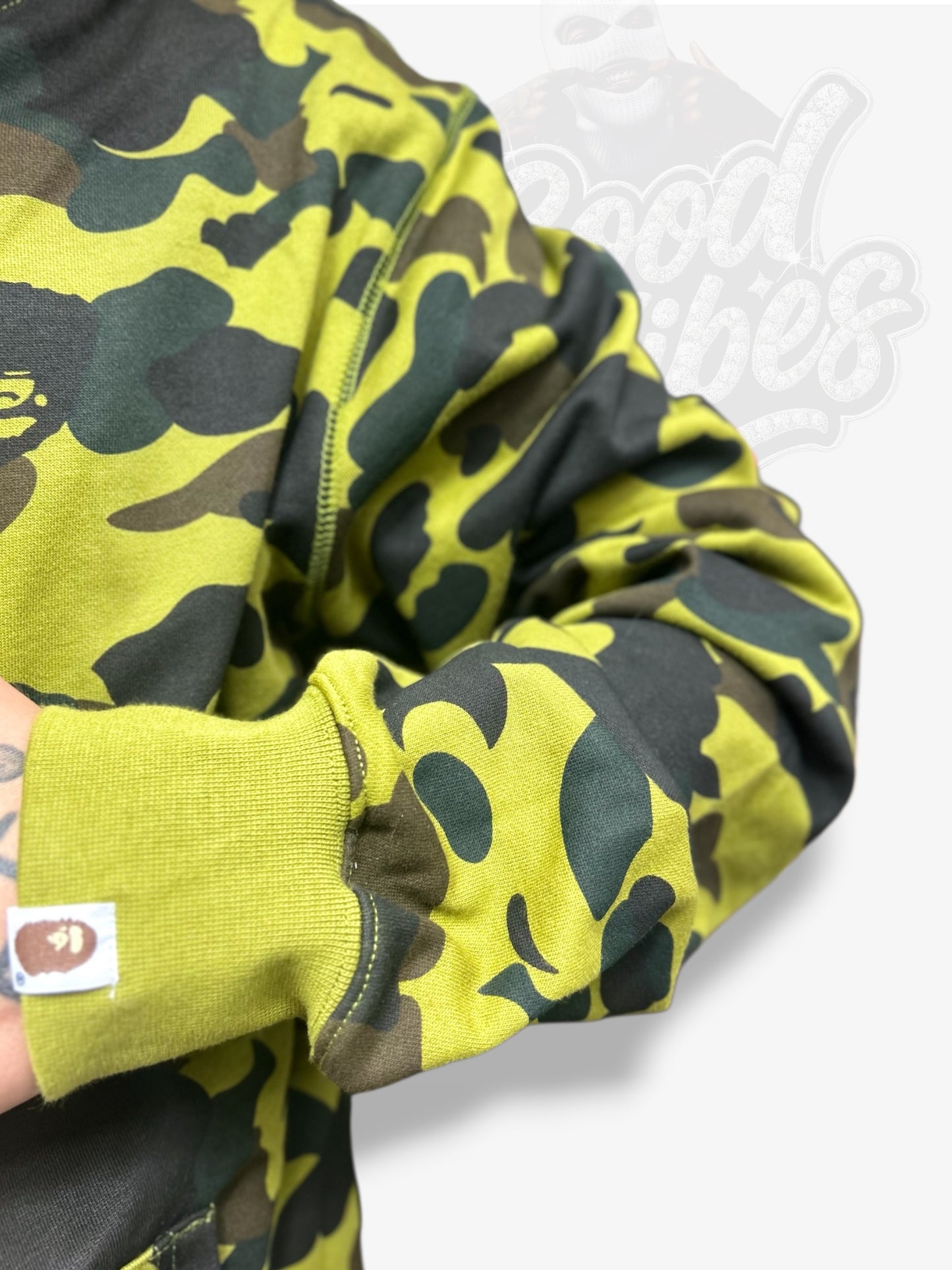 CHAQUETA BAPE SHARK EXCLUSIVE.