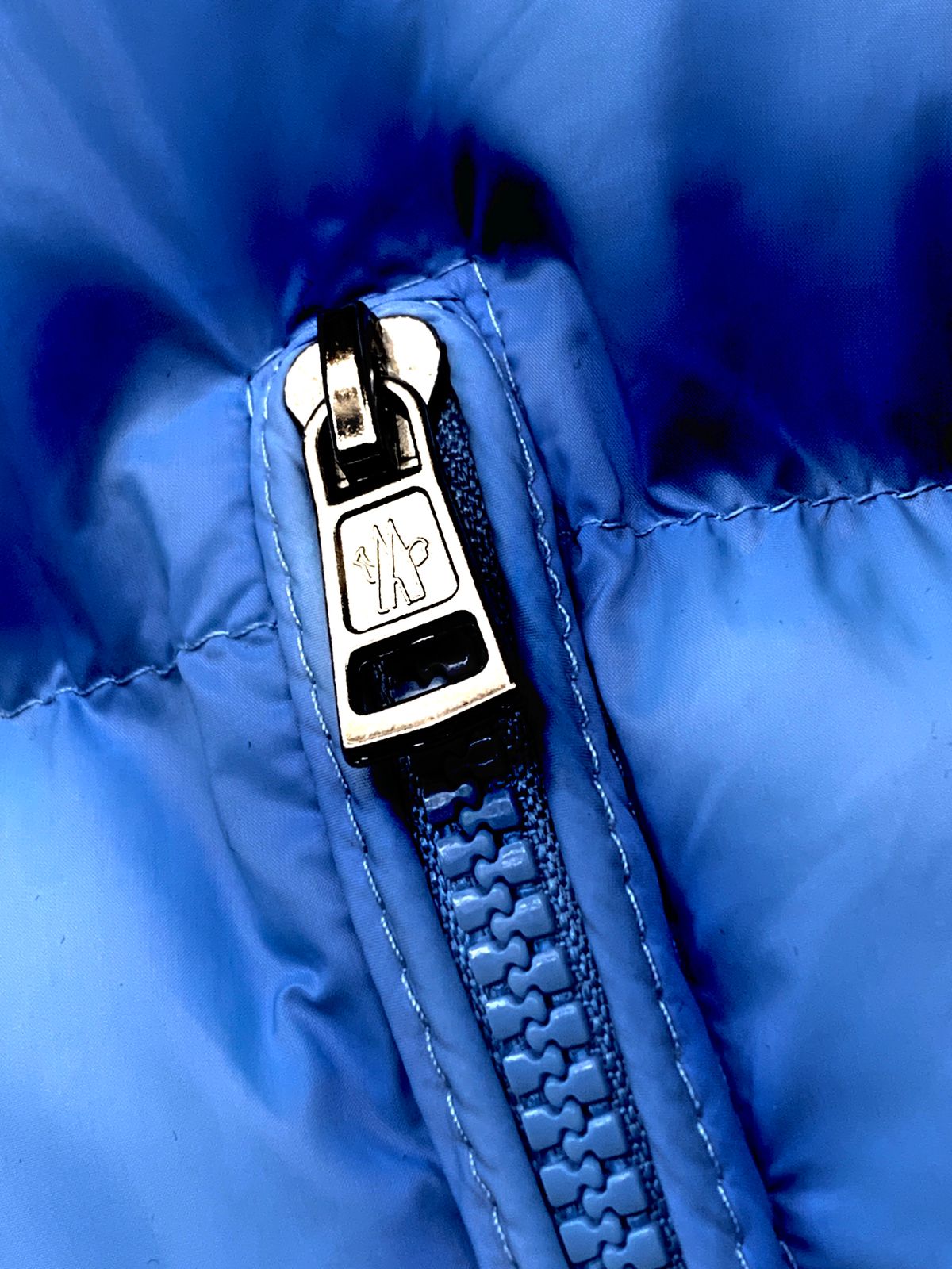 CHALECO MONCLER BLUE EXCLUSIVE.