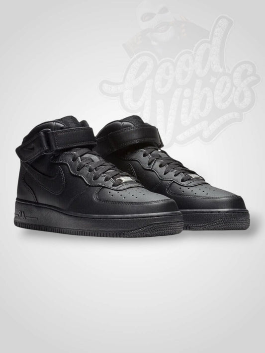 TENIS NIKE AIR FOR ONE CLASICC EN BOTA NEGRAS.